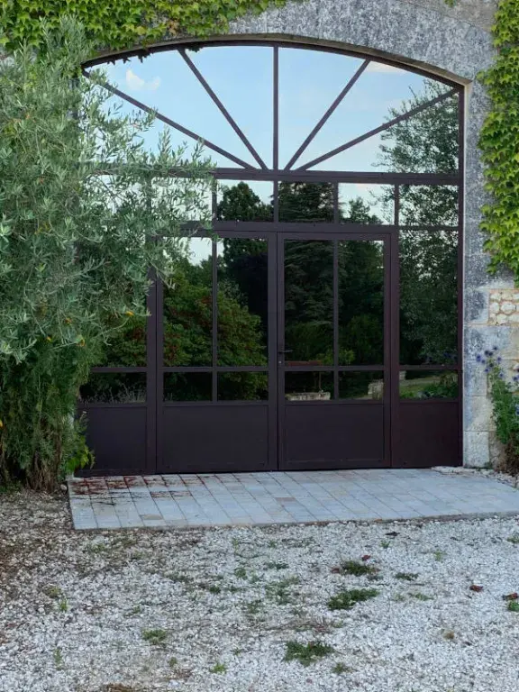 porte fenetre acier sur-mesure
