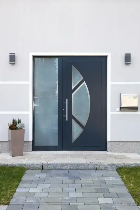 Porte d'entrée avec tierce grise