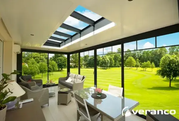 veranda vue de l'interieur