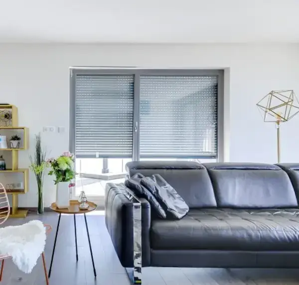 Volets roulants gris